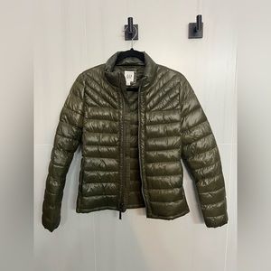 Gap Slim/Packable Puffy Jacket